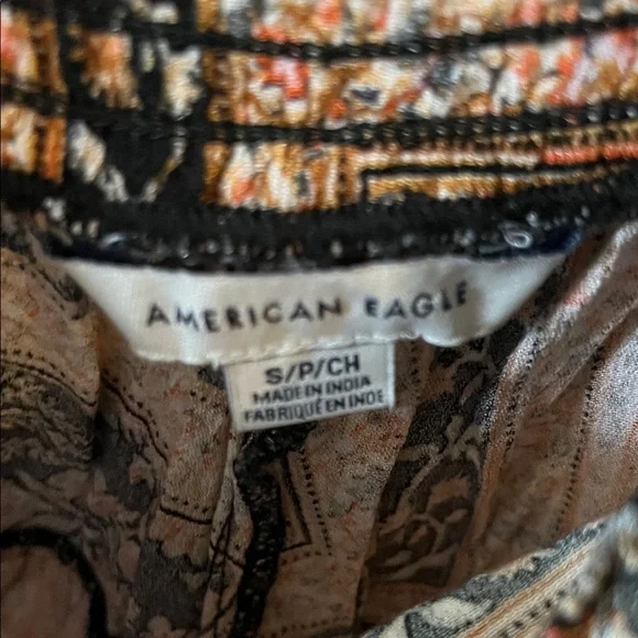 American Eagle- Boho Pull on Shorts  - Black & Tan Floral - Picture 5 of 5